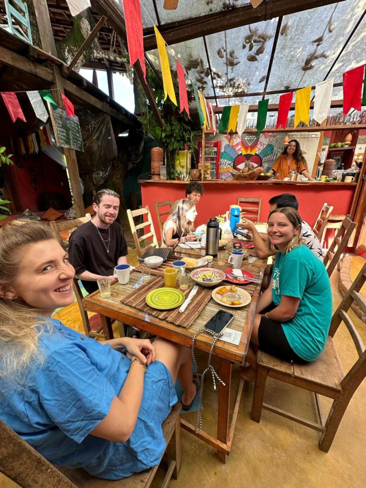 Mais Que Nada Itacare - Hostel, Bar & Breakfast Bagian luar foto
