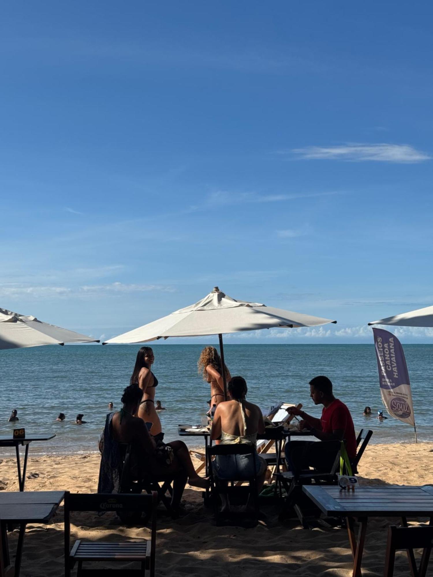 Mais Que Nada Itacare - Hostel, Bar & Breakfast Bagian luar foto